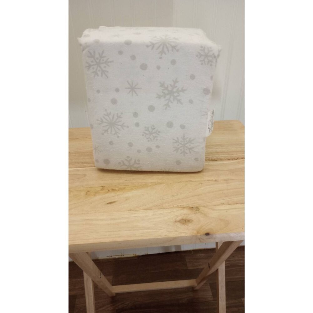 NWOT Winter wonderland flannel sheet size twin